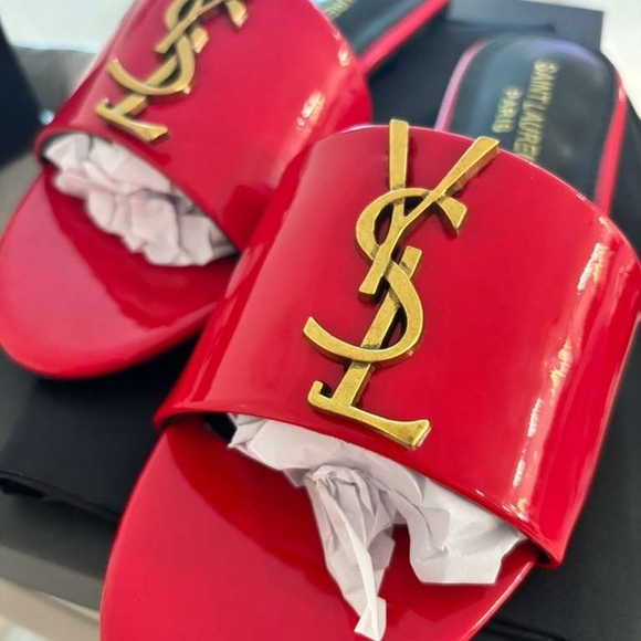 Sandals - Picture 2 of 5